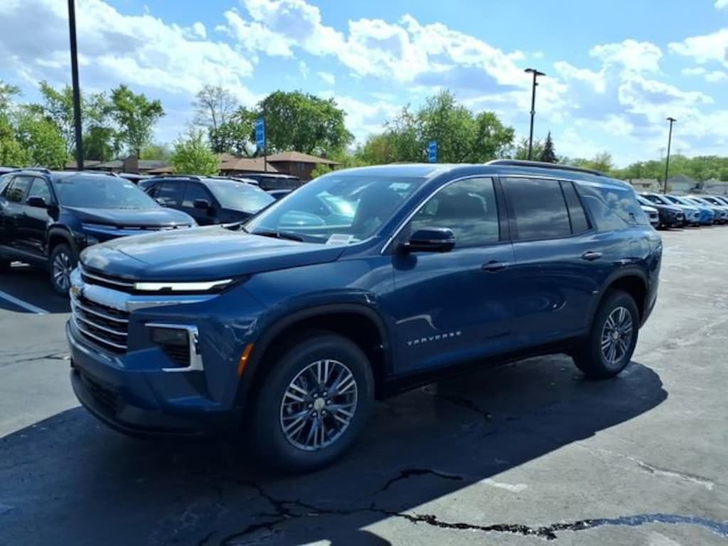 New 2026 Chevrolet Traverse LT SUV