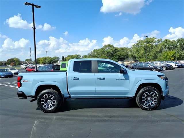 2026 Chevrolet Colorado Z71 photo 2
