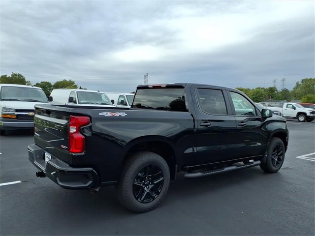 2026 Chevrolet Silverado 1500 RST photo 3