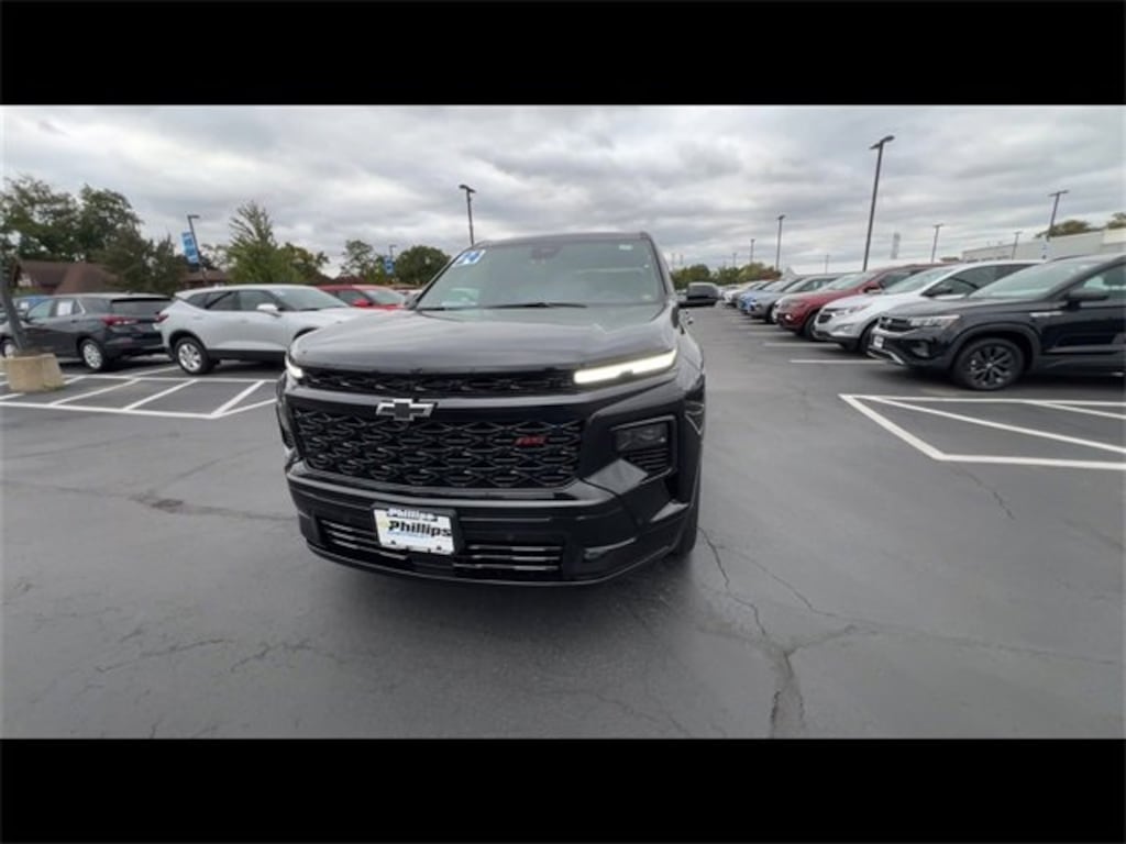 Used 2024 Chevrolet Traverse RS SUV