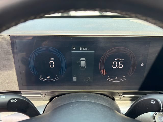 2025 Hyundai Kona SEL - Photo 17