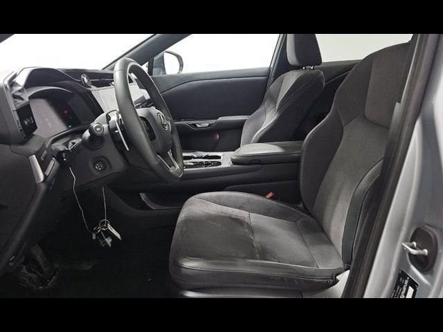 2023 Lexus RZ Luxury - Photo 8