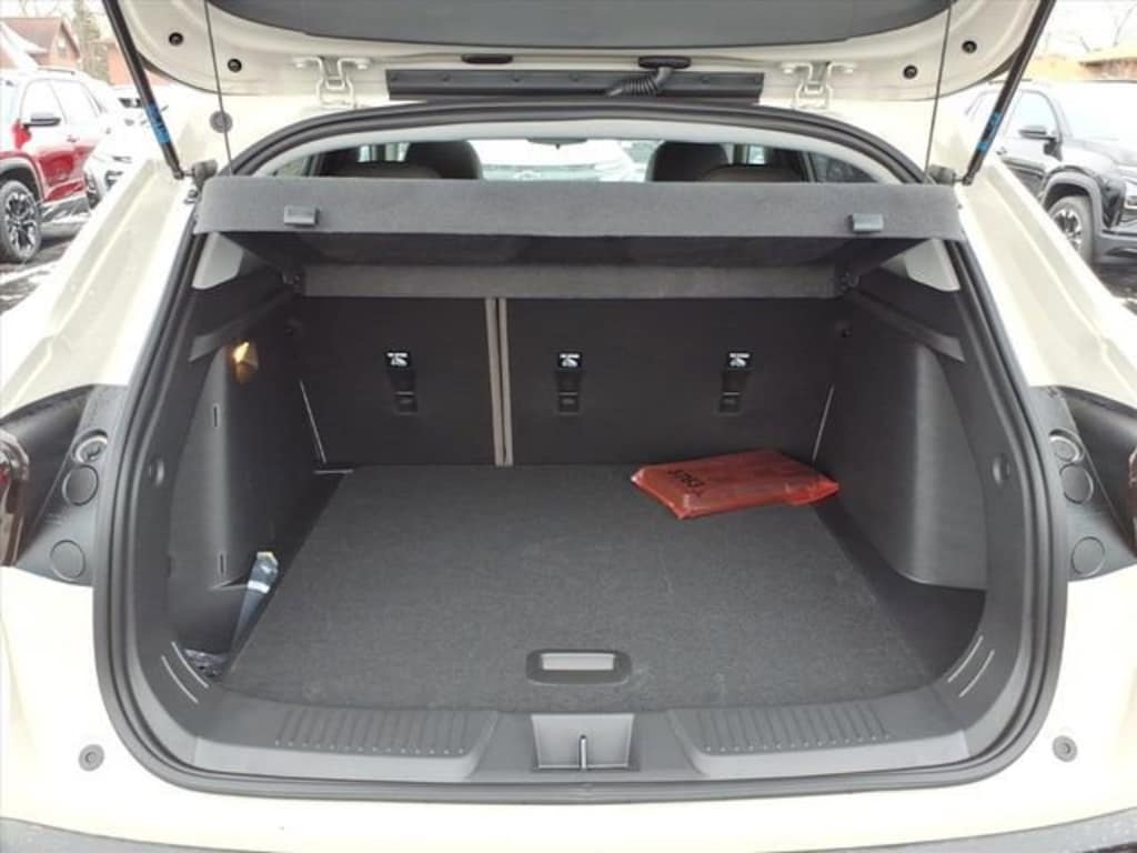 New 2026 Chevrolet Trax Activ SUV