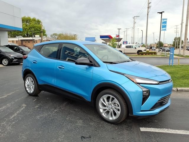 2027 Chevrolet Bolt EV LT Auto's photo