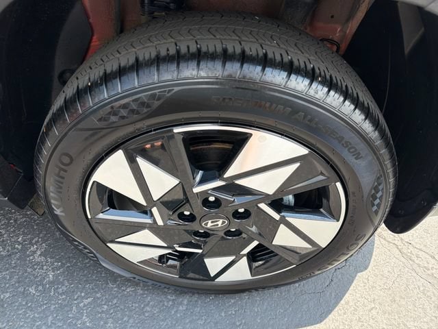 2025 Hyundai Kona SEL - Photo 26