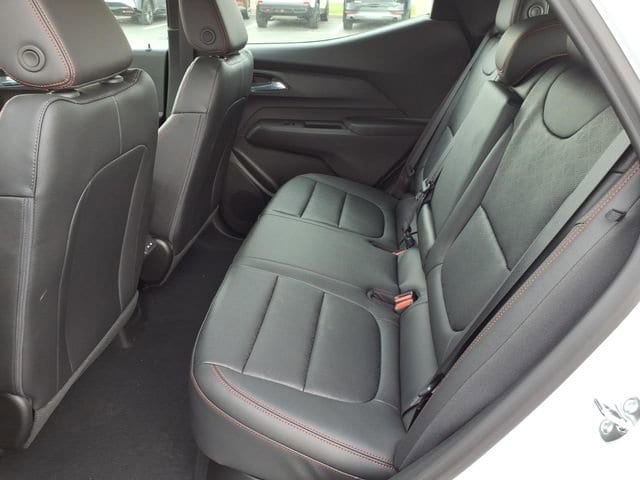 2027 Chevrolet Bolt RS - Photo 9
