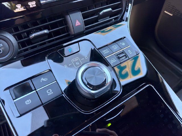 2023 Subaru SOLTERRA Limited - Photo 23