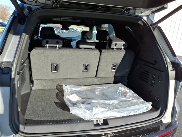 2026 Chevrolet Traverse RS photo 3