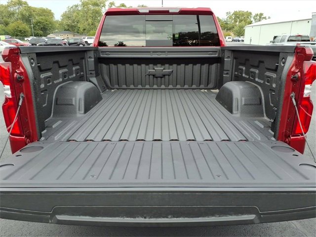 2026 Chevrolet Silverado 1500 RST photo 4