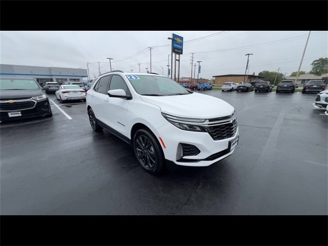 2023 Chevrolet Equinox RS photo 2