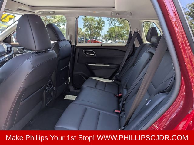 2021 Nissan Rogue SV - Photo 13