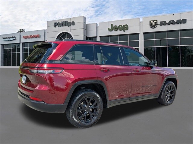 2024 Jeep Grand Cherokee Altitude X photo 2