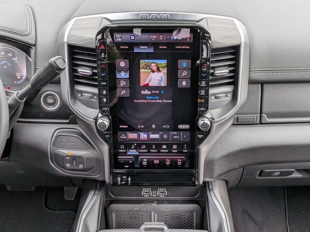2026 RAM 2500 Laramie - Photo 18