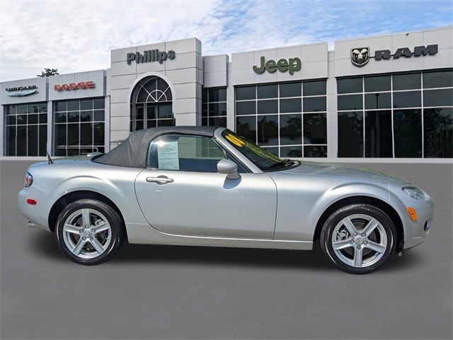 Used 2008 Mazda MX-5 Miata Sport with VIN JM1NC25F380141548 for sale in Ocala, FL