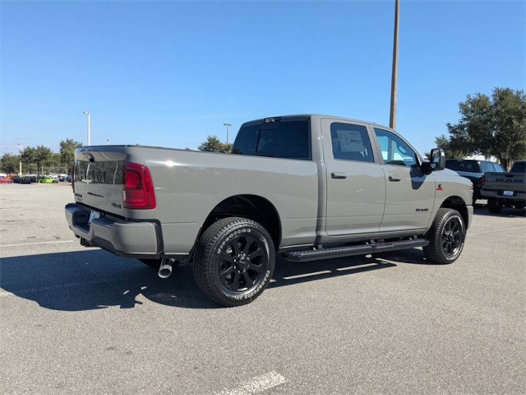 New 2026 Ram 2500 LARAMIE CREW CAB 4X4 6'4 BOX Pickup