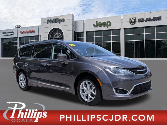2018 Chrysler Pacifica Touring L Plus's photo