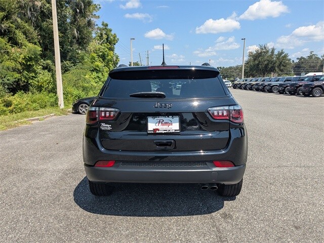 2022 Jeep Compass North Edition Latitude photo 3