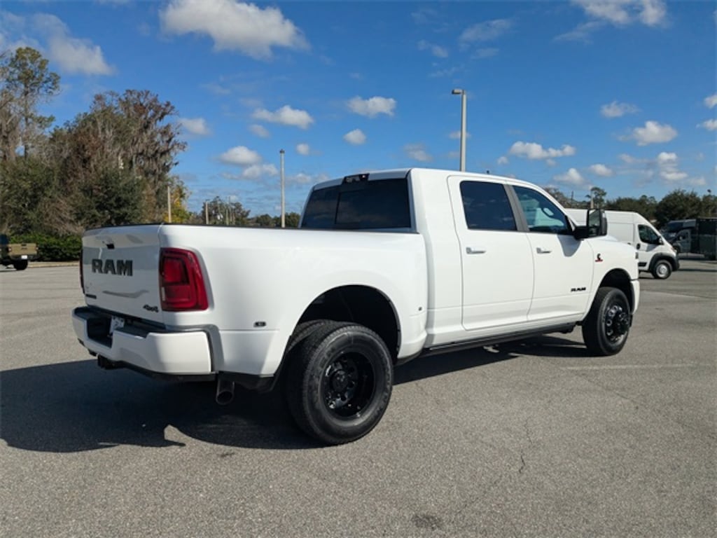 New 2026 Ram 3500 LARAMIE MEGA CAB 4X4 6'4 BOX Pickup