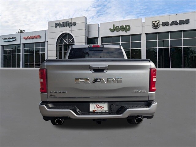 2025 Ram 1500 Laramie photo 4
