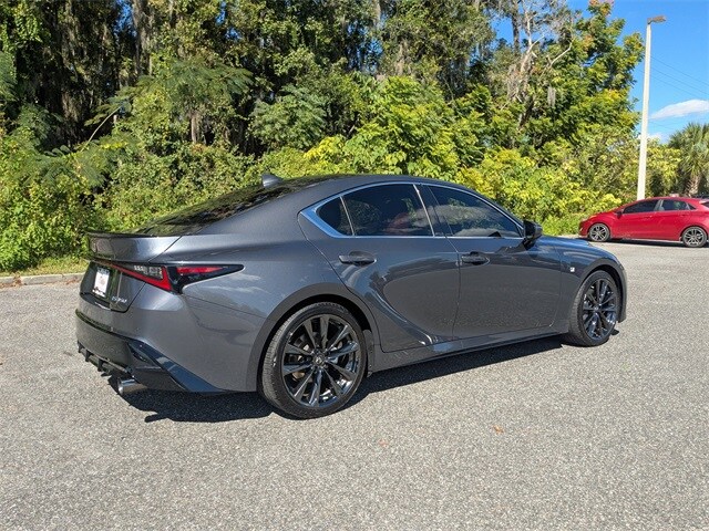 2021 Lexus IS 350 F SPORT photo 3