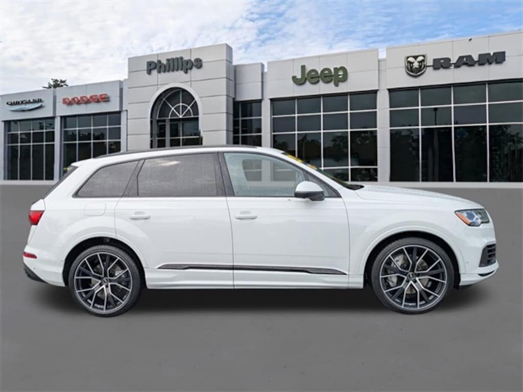 Used 2023 Audi Q7 55 Prestige SUV