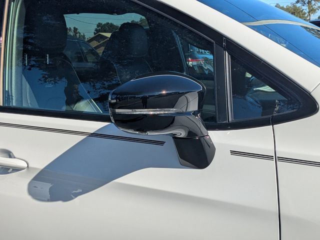2026 Chrysler Pacifica Limited - Photo 12