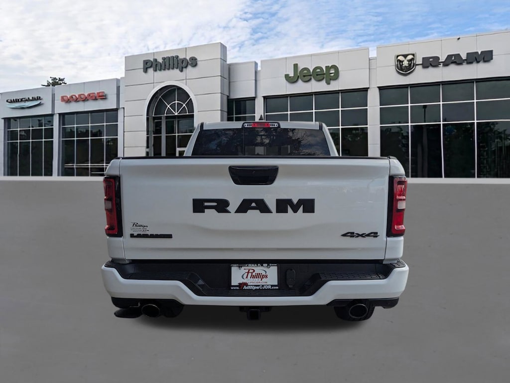 New 2026 Ram 1500 LARAMIE CREW CAB 4X4 5'7 BOX Pickup
