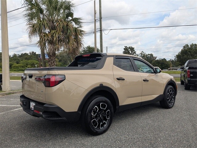 2024 Hyundai Santa Cruz SE photo 3