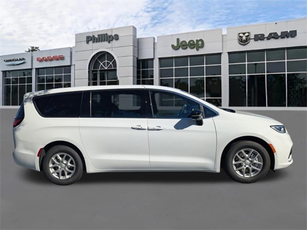New 2026 Chrysler Pacifica SELECT Passenger Van
