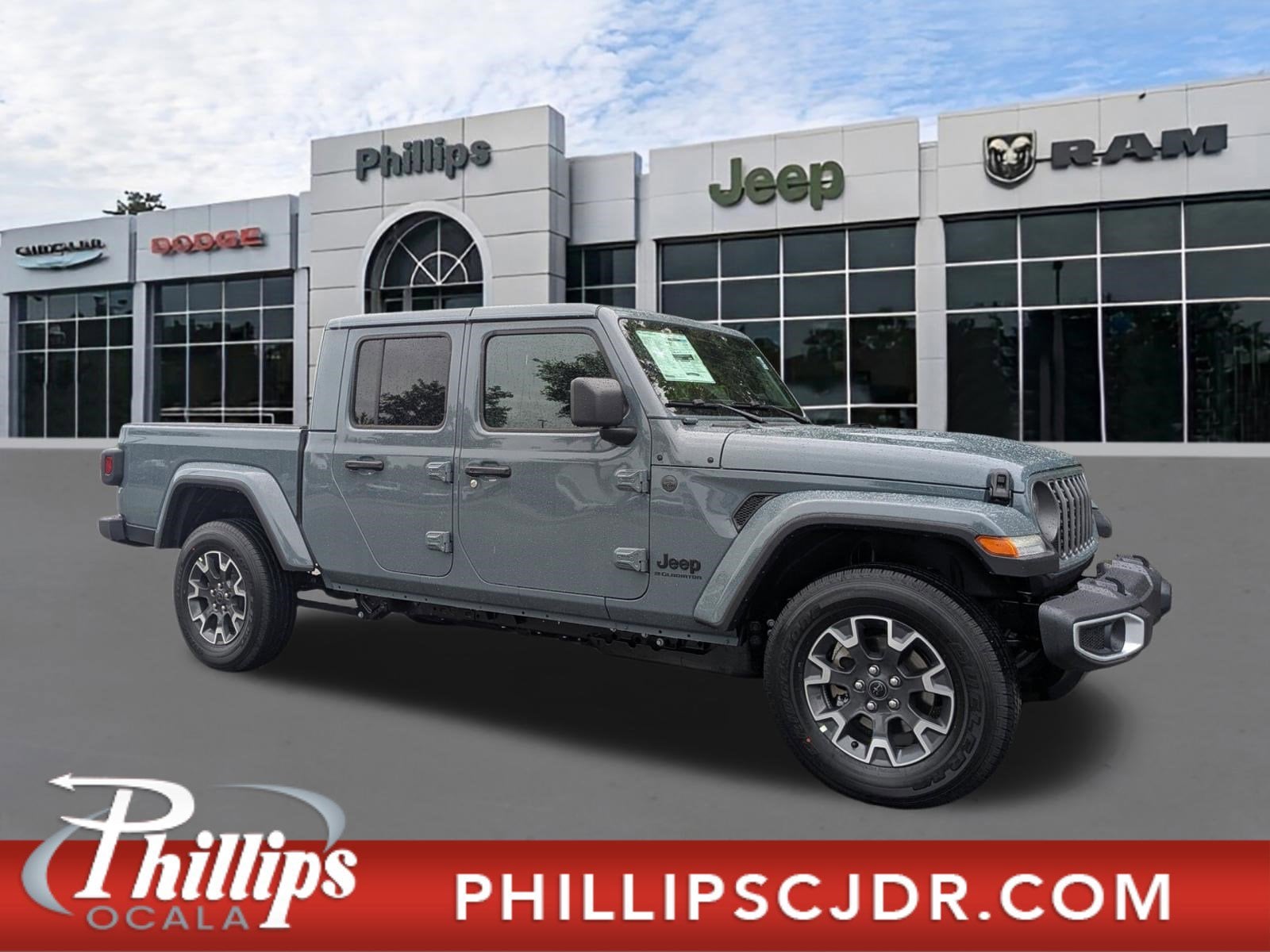 2026 Jeep Gladiator Sahara Auto's photo