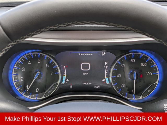 2025 Chrysler Pacifica Select - Photo 25