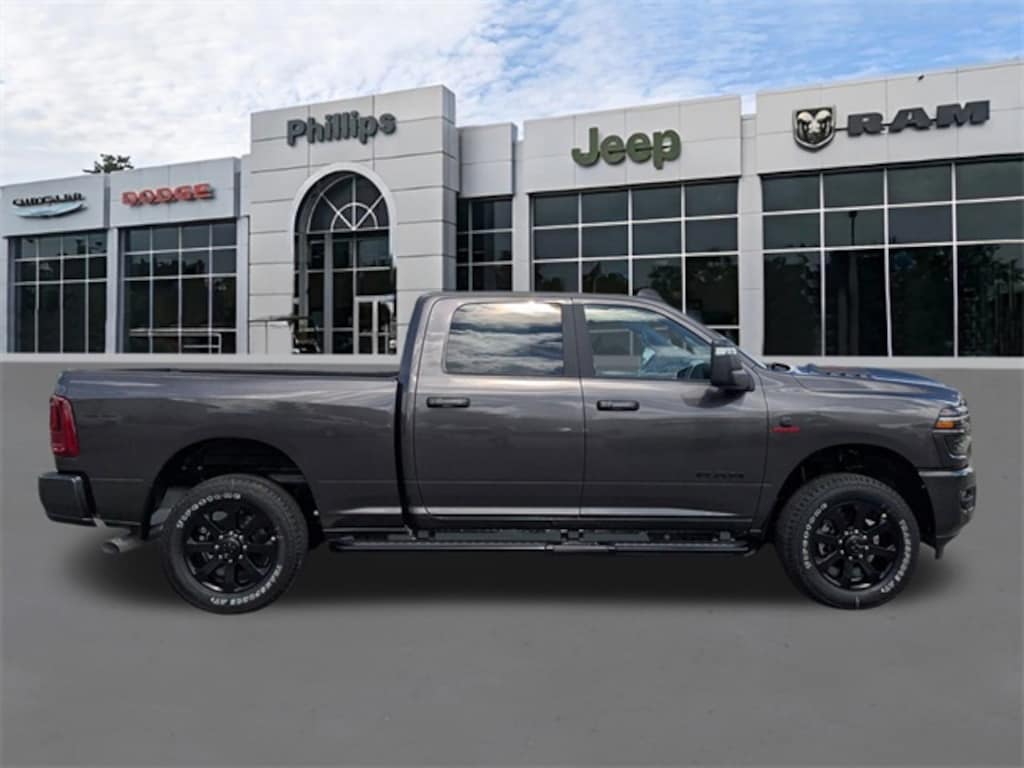 New 2026 Ram 2500 LARAMIE CREW CAB 4X4 6'4 BOX Pickup