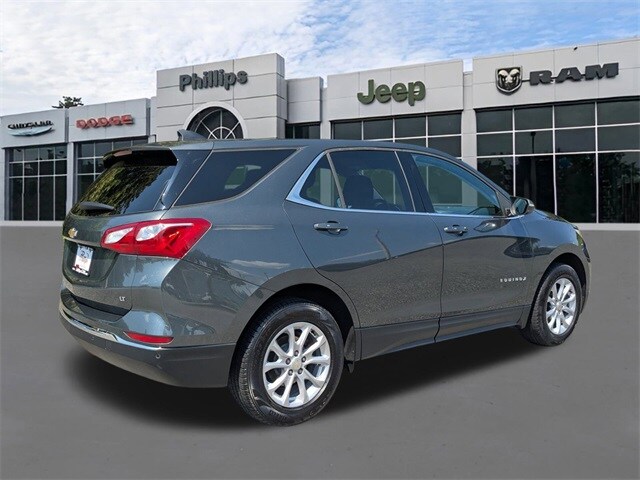 2019 Chevrolet Equinox LT photo 3