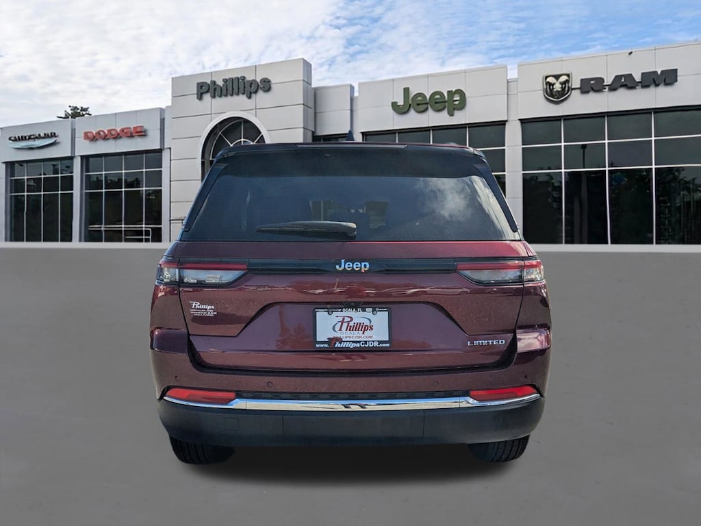 Used 2023 Jeep Grand Cherokee Limited SUV