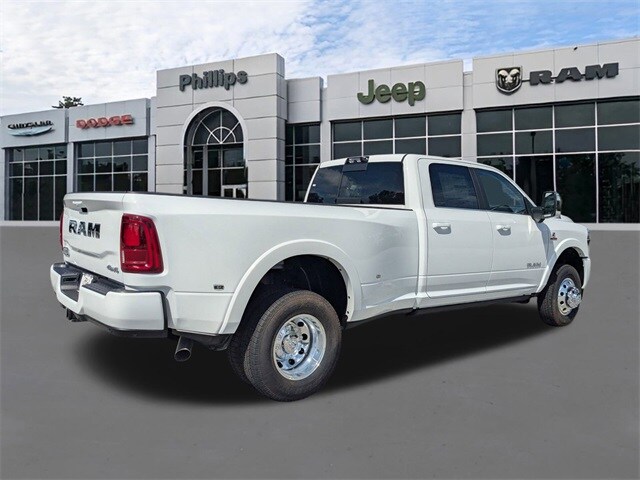 2026 Ram 3500 Longhorn photo 4