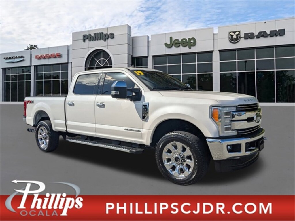 Used 2019 Ford F-250SD Lariat Truck