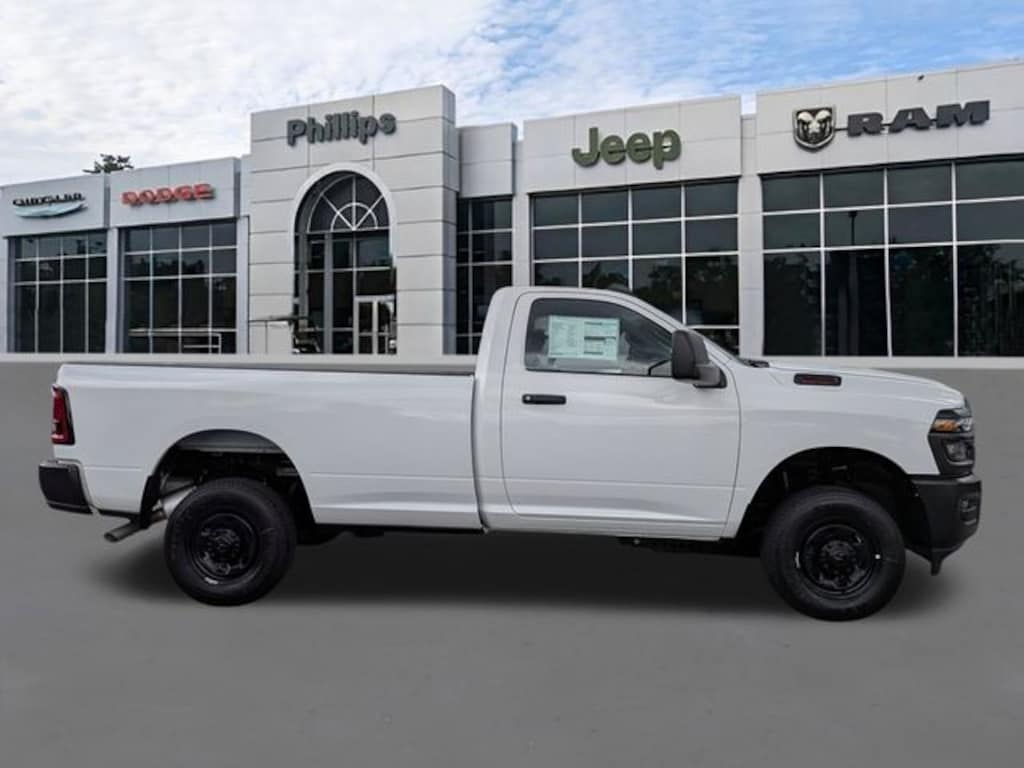 New 2026 Ram 2500 TRADESMAN REGULAR CAB 4X4 8' BOX Pickup