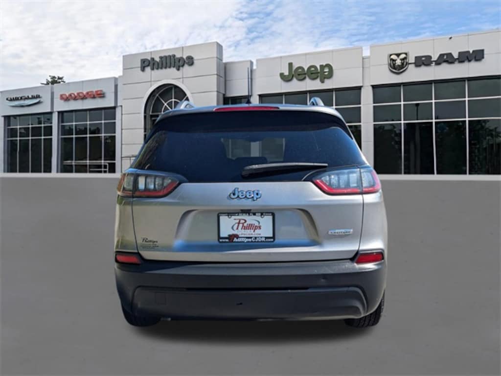 Certified 2019 Jeep Cherokee Latitude SUV