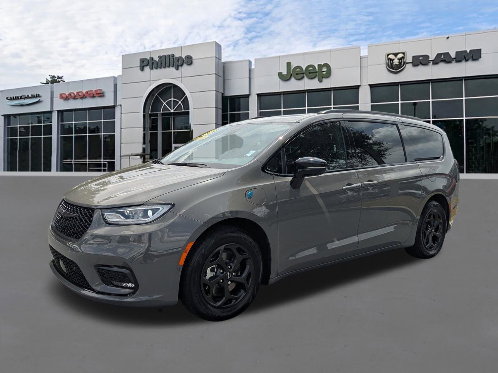 2025 Chrysler Pacifica PHEV Select - Photo 7