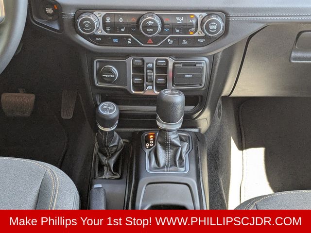 2025 Jeep Wrangler 4xe Sahara 4XE - Photo 17