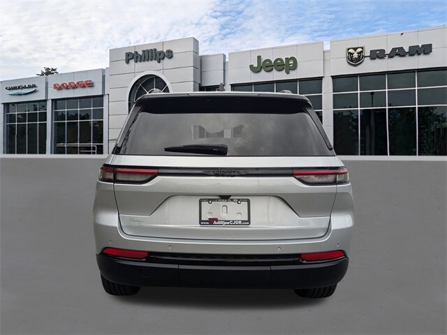 2025 Jeep Grand Cherokee Altitude X photo 4