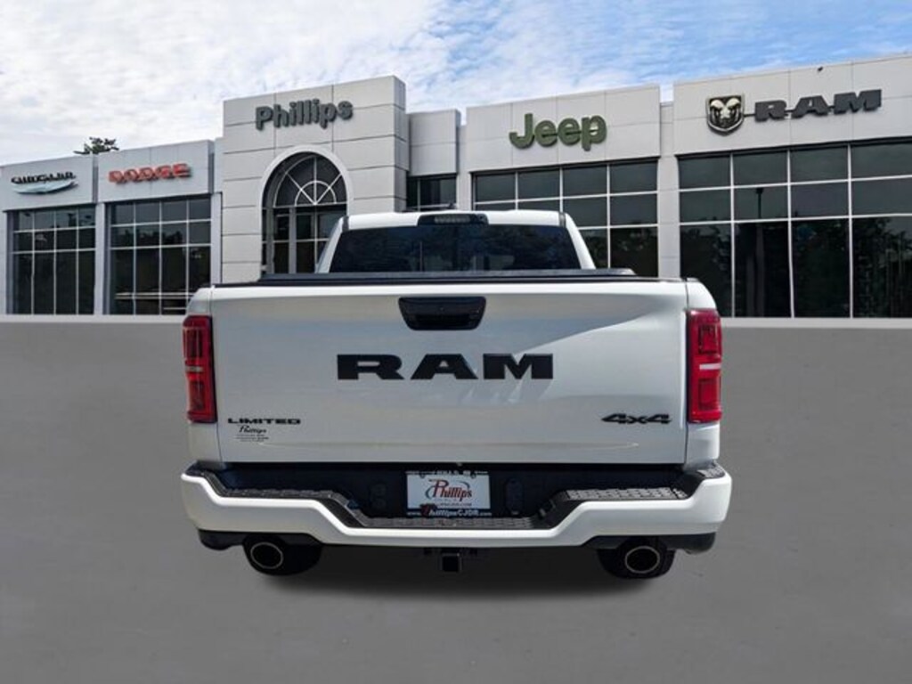 New 2026 Ram 1500 LIMITED CREW CAB 4X4 5'7 BOX Pickup
