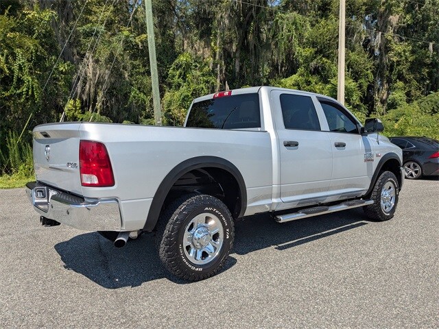 2017 Ram 2500 Tradesman photo 3
