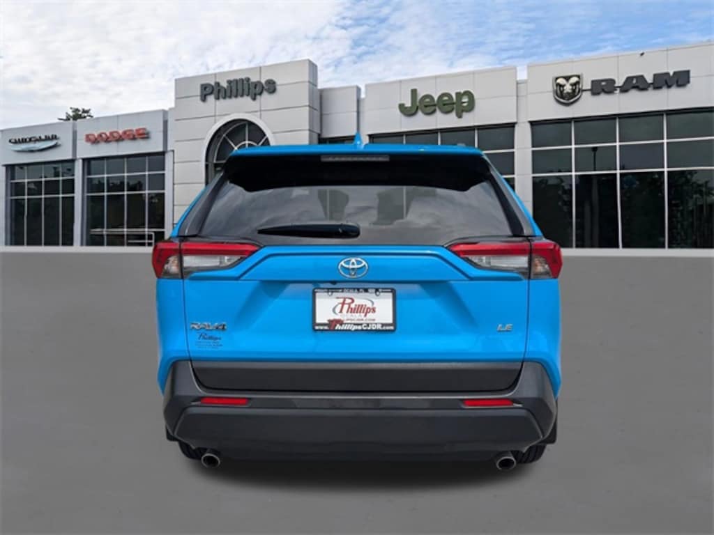 Used 2019 Toyota RAV4 LE SUV
