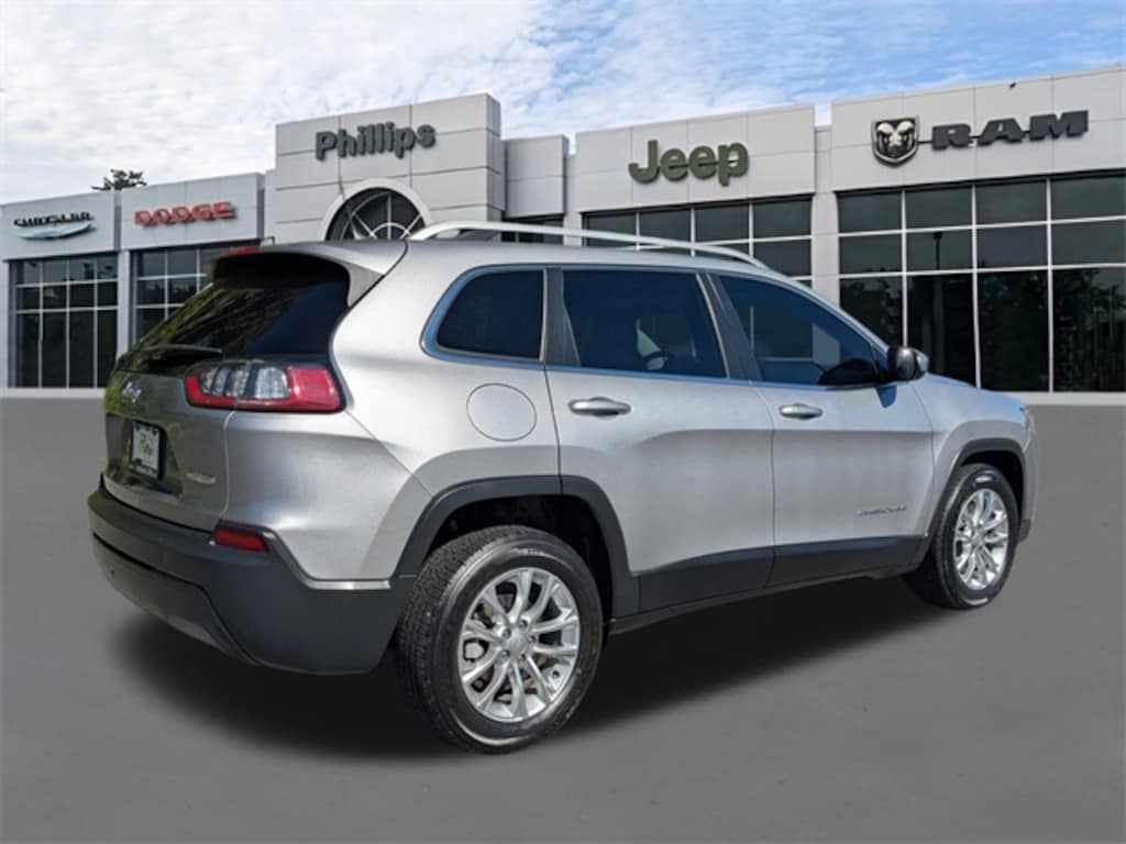 Certified 2019 Jeep Cherokee Latitude SUV