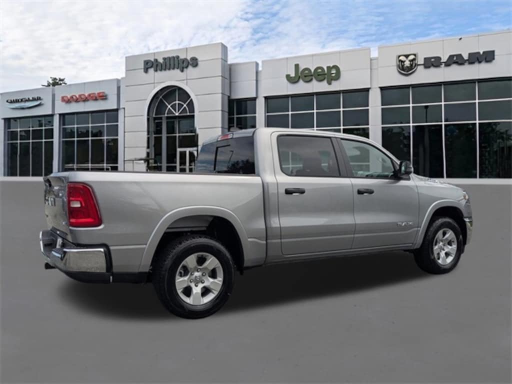 New 2025 Ram 1500 BIG HORN CREW CAB 4X4 5'7 BOX Pickup