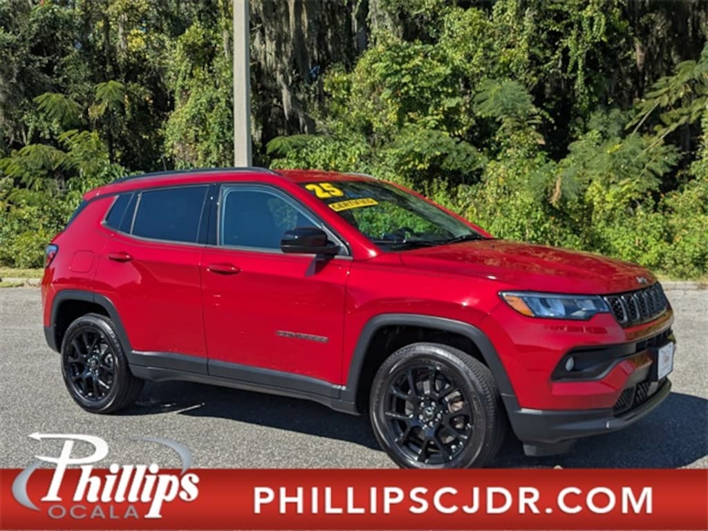 Used 2025 Jeep Compass Latitude SUV