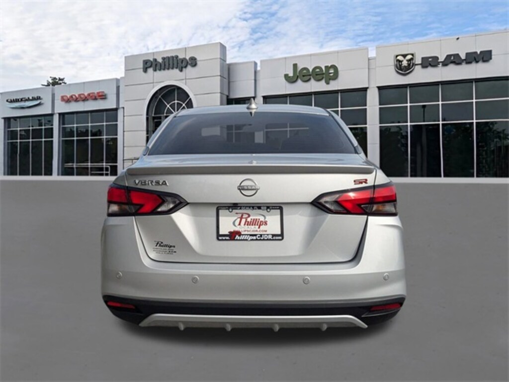 Used 2023 Nissan Versa 1.6 SR Sedan