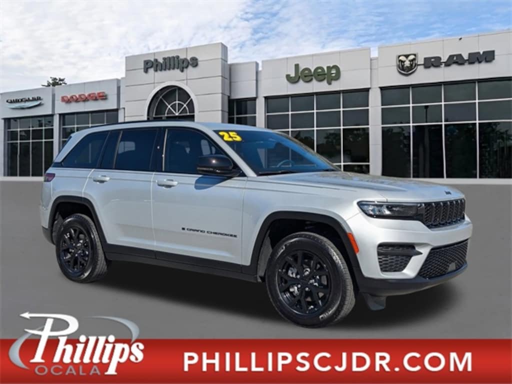 Certified 2025 Jeep Grand Cherokee Altitude SUV