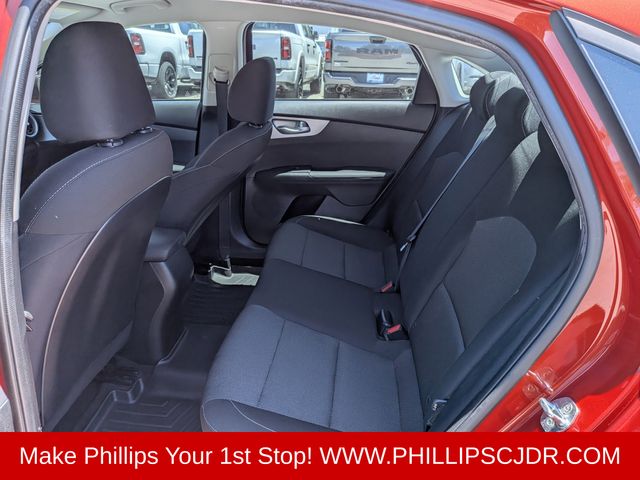 2022 Kia FORTE LXS - Photo 12